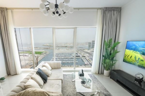 OSKENA Vacation Homes- Beautiful High Floor Two Bedroom in Marina